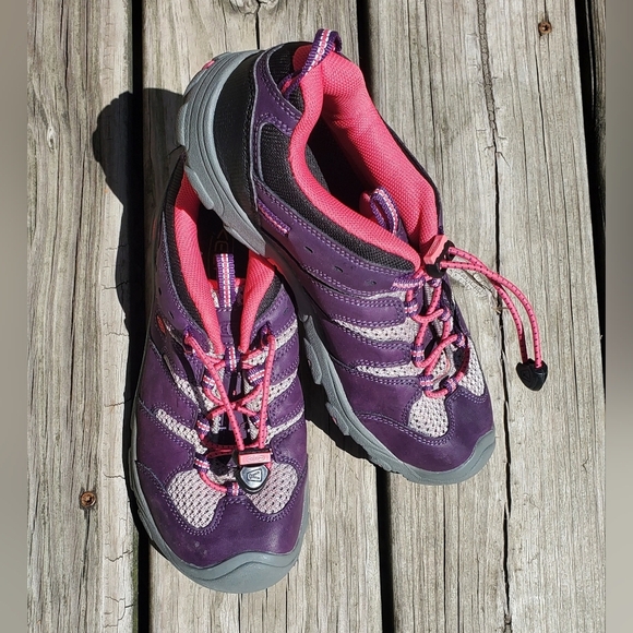 Keen Womens Hiking Shoes Size 5 - Picture 2 of 5